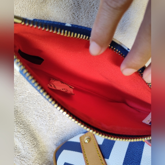 Dooney & Bourke Chevron Tote - Picture 10 of 16